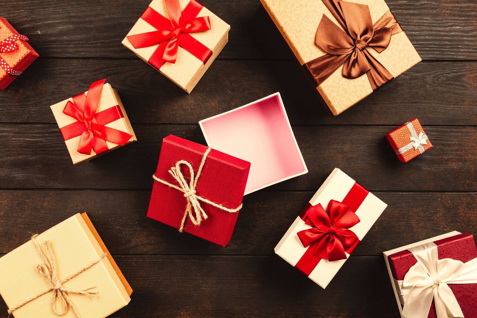 Premium gift box with ribbon for every occasion