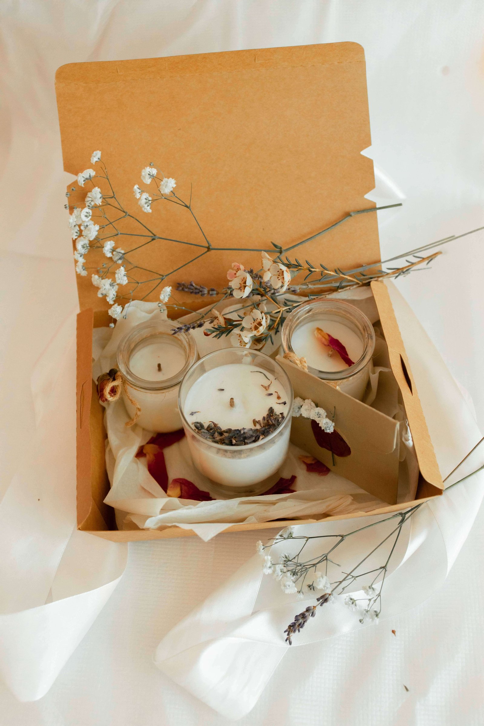 Gift wrapping materials and ribbon